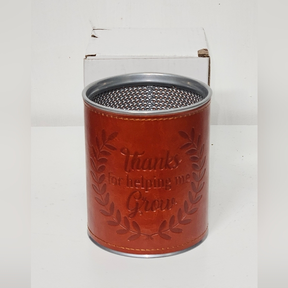 NWOT "Thanks for helping me grow" pencil holder - Picture 2 of 6